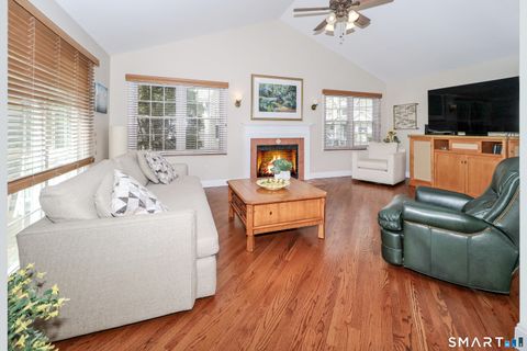 Tiny photo for 415 pitkin Hollow #415, Trumbull, CT 06611 (MLS # 24165199)