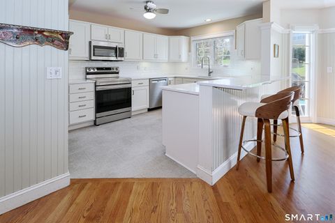 Tiny photo for 415 pitkin Hollow #415, Trumbull, CT 06611 (MLS # 24165199)