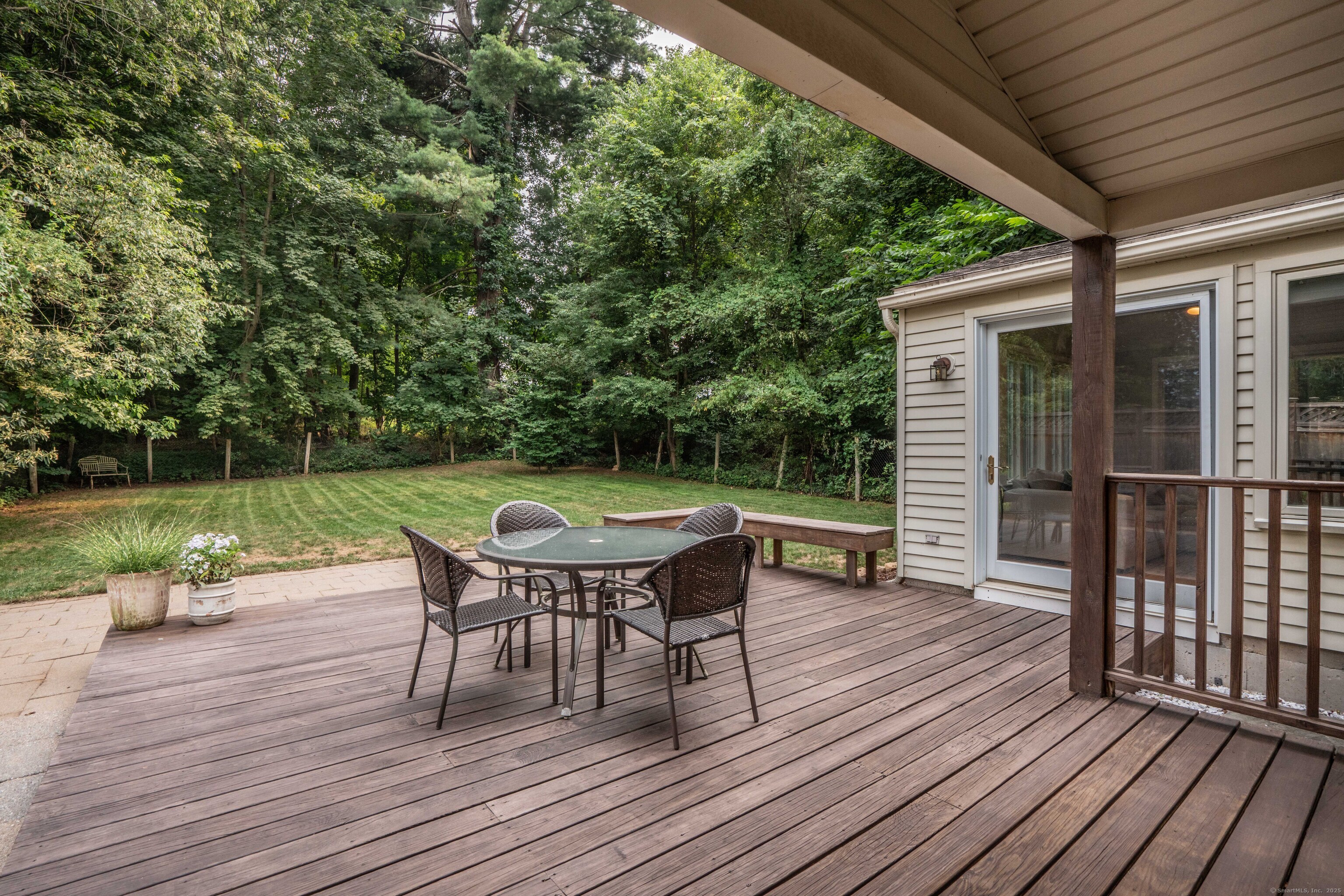 West Hartford, Connecticut 06107, United States, 3 Bedrooms Bedrooms, ,2 BathroomsBathrooms,Residential,Pending,187400