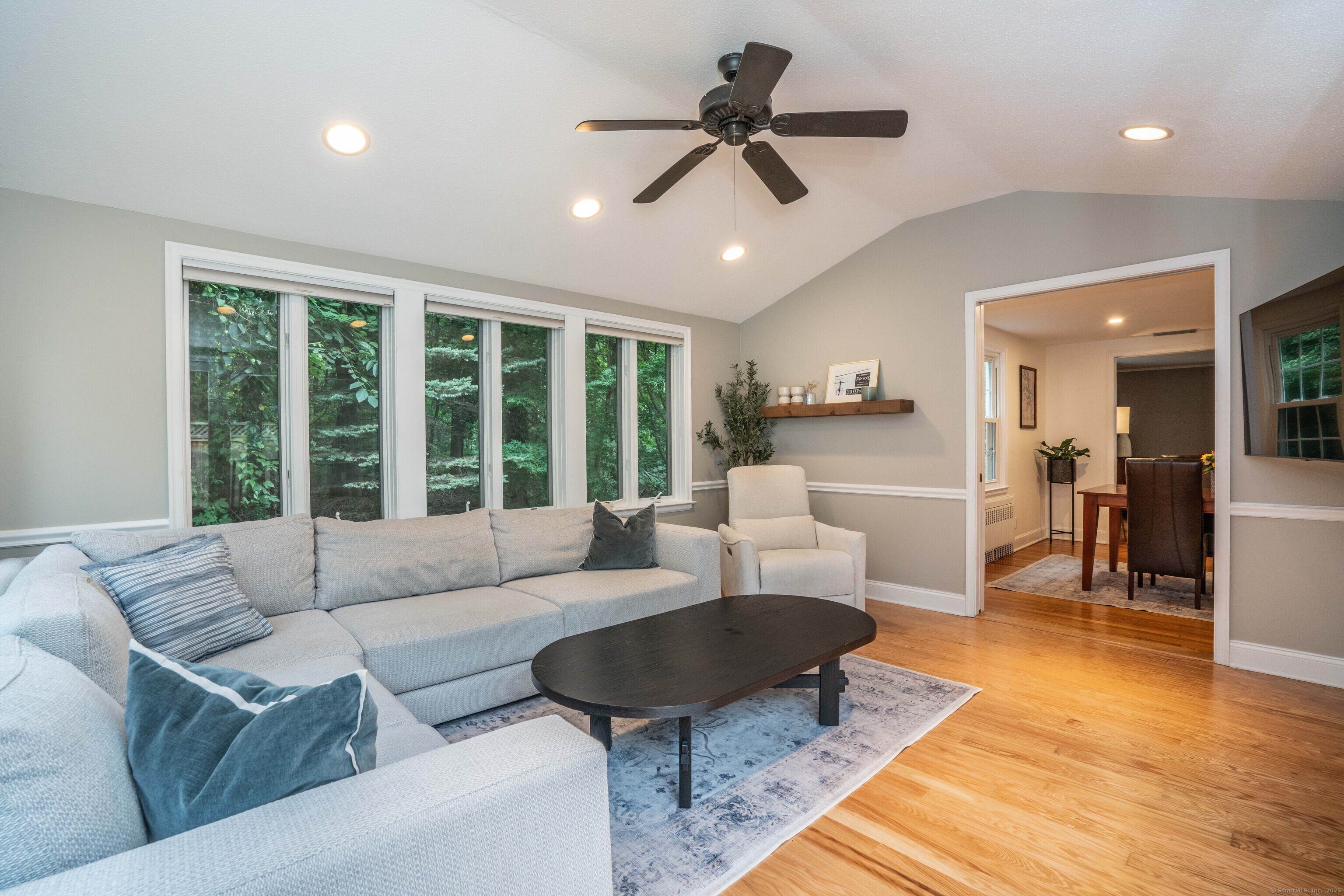 West Hartford, Connecticut 06107, United States, 3 Bedrooms Bedrooms, ,2 BathroomsBathrooms,Residential,Pending,187400