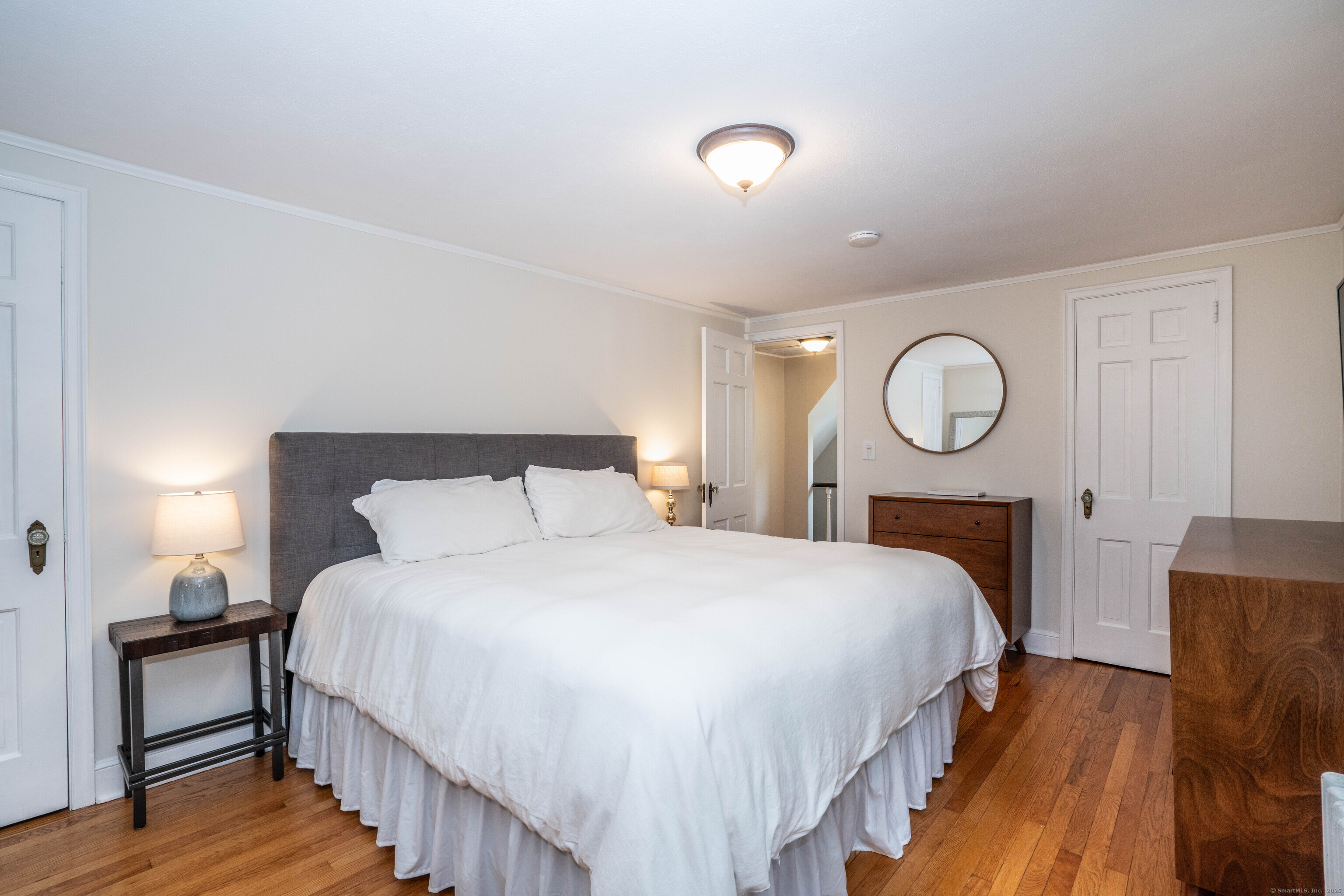 West Hartford, Connecticut 06107, United States, 3 Bedrooms Bedrooms, ,2 BathroomsBathrooms,Residential,Pending,187400