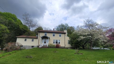 Photo of 130 Woodbine Street, Naugatuck, CT 06770 (MLS # 24176476)