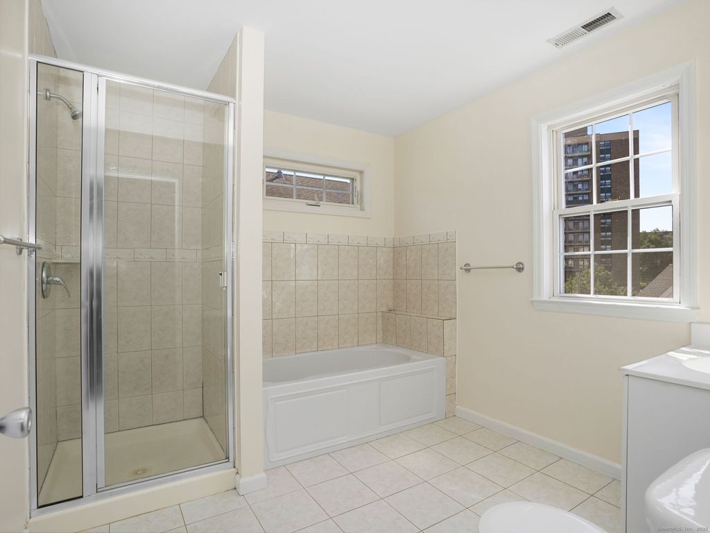 Photo of 19 Stillwater Avenue #APT E, Stamford, CT 06902 (MLS # 24141892)