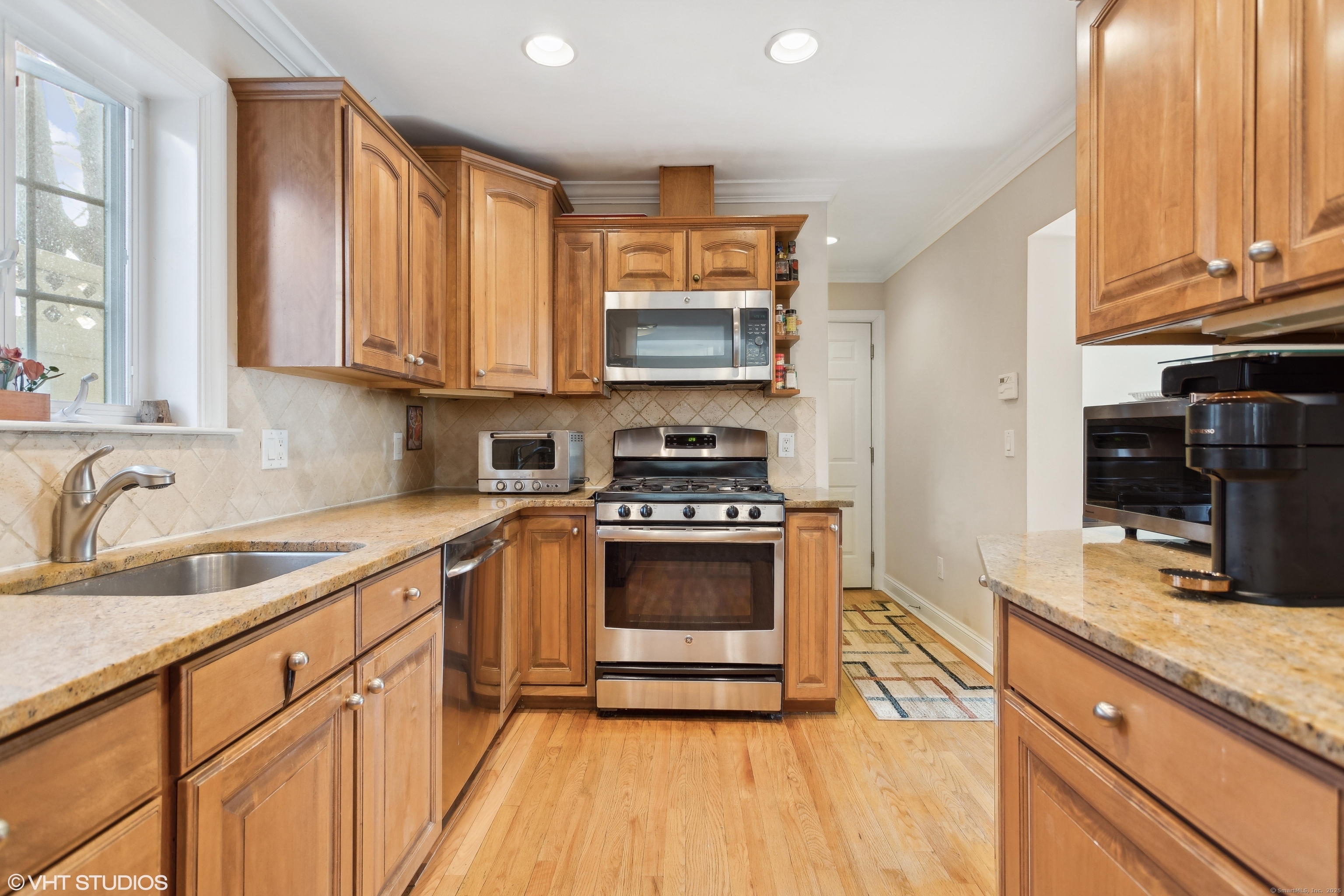 103 Rock Spring Road #APT 3, Stamford, Connecticut image 10