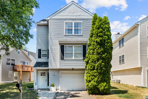 Condo For Sale - 2390 State Street #L29C<br/> Hamden, CT 06517