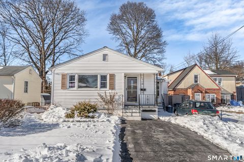 86 Roosevelt Avenue West Haven CT 06516