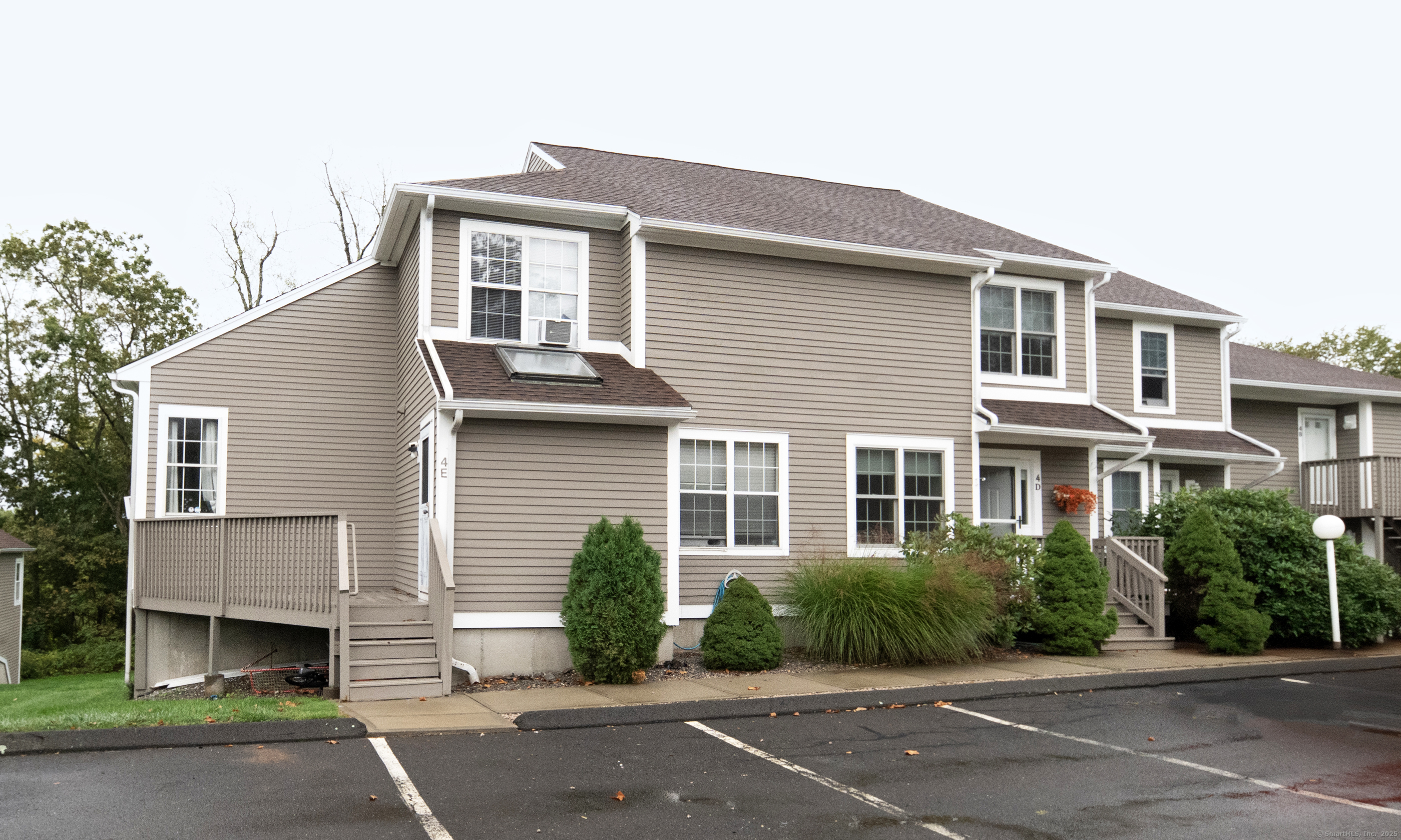 53 Brushy Plain Road APT 4E