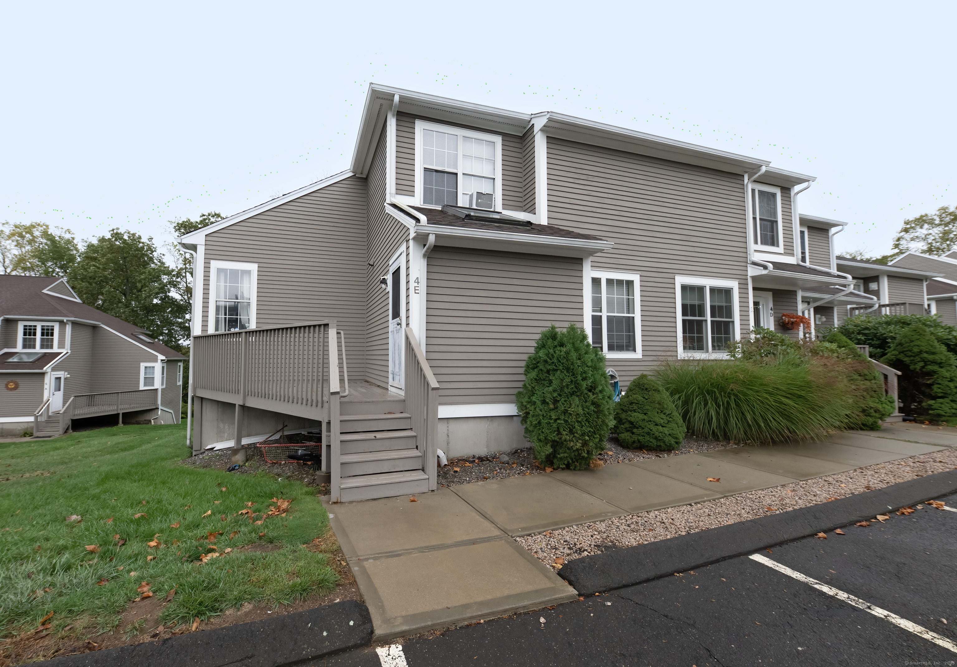 53 Brushy Plain Road APT 4E