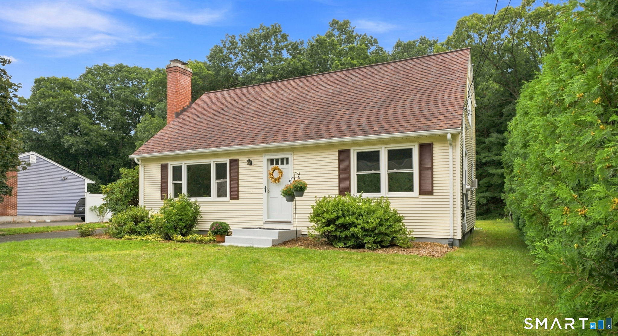 18 Redwood Drive
