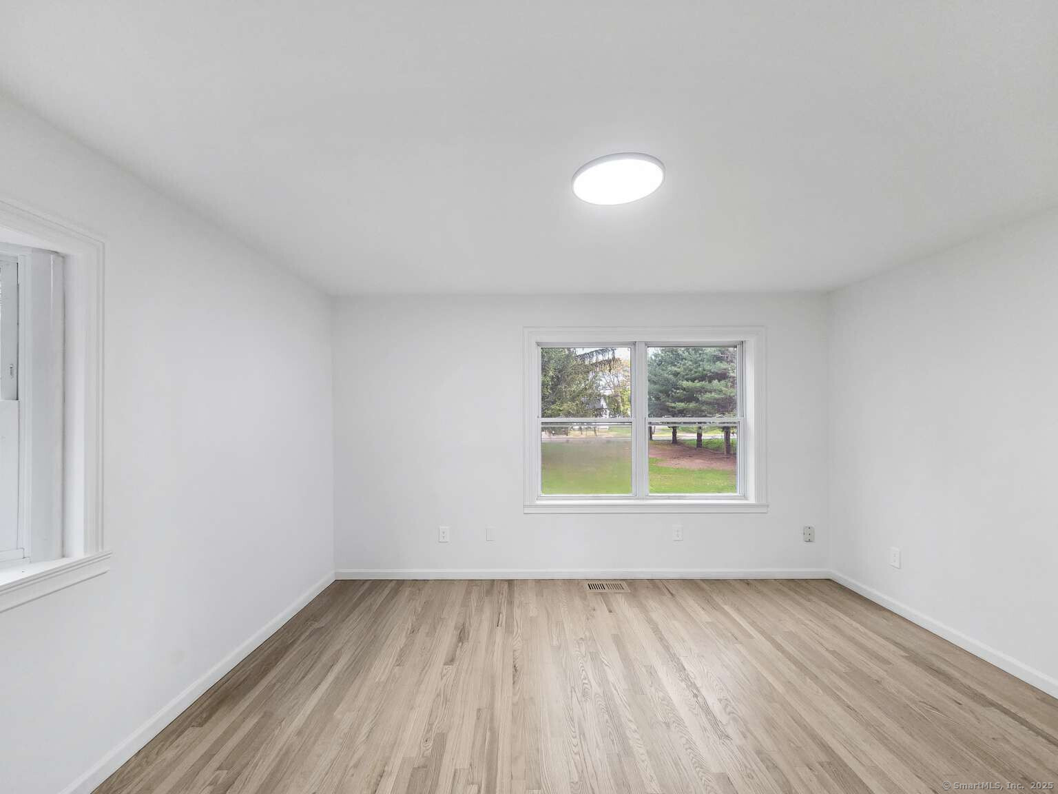 375 Goodwin Street, East Hartford, Connecticut image 8