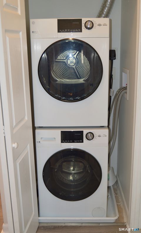 Tiny photo for 1660 Farmington Avenue #4, Farmington, CT 06085 (MLS # 24152439)