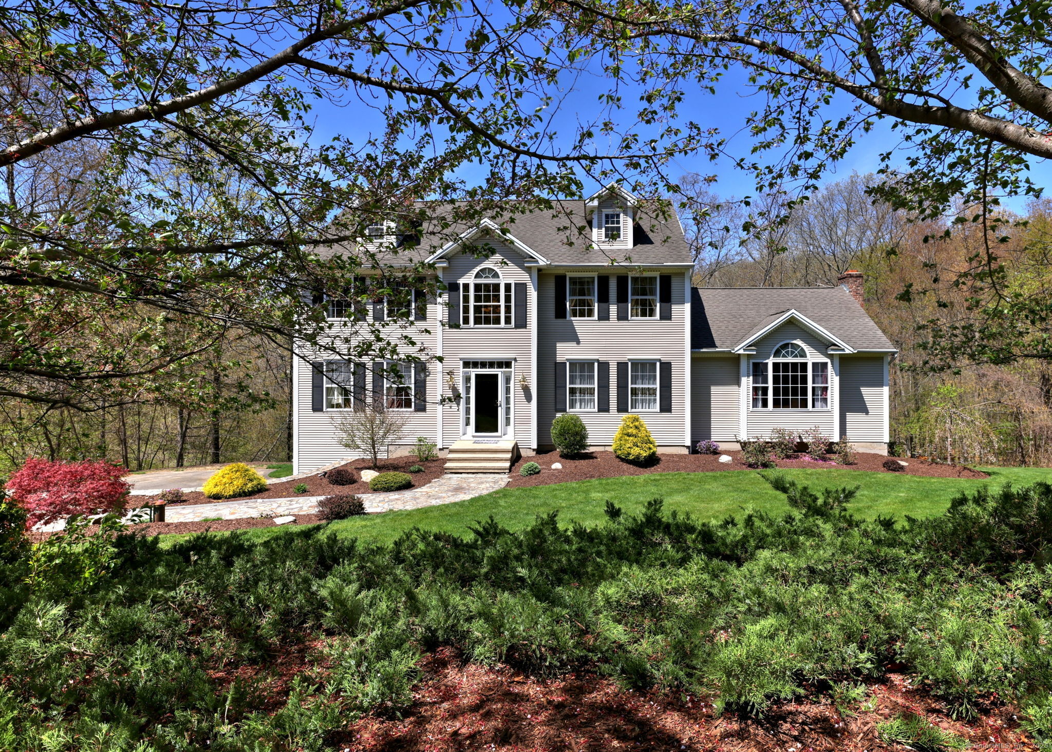 7 Coventry Lane, Oxford, Connecticut image 1