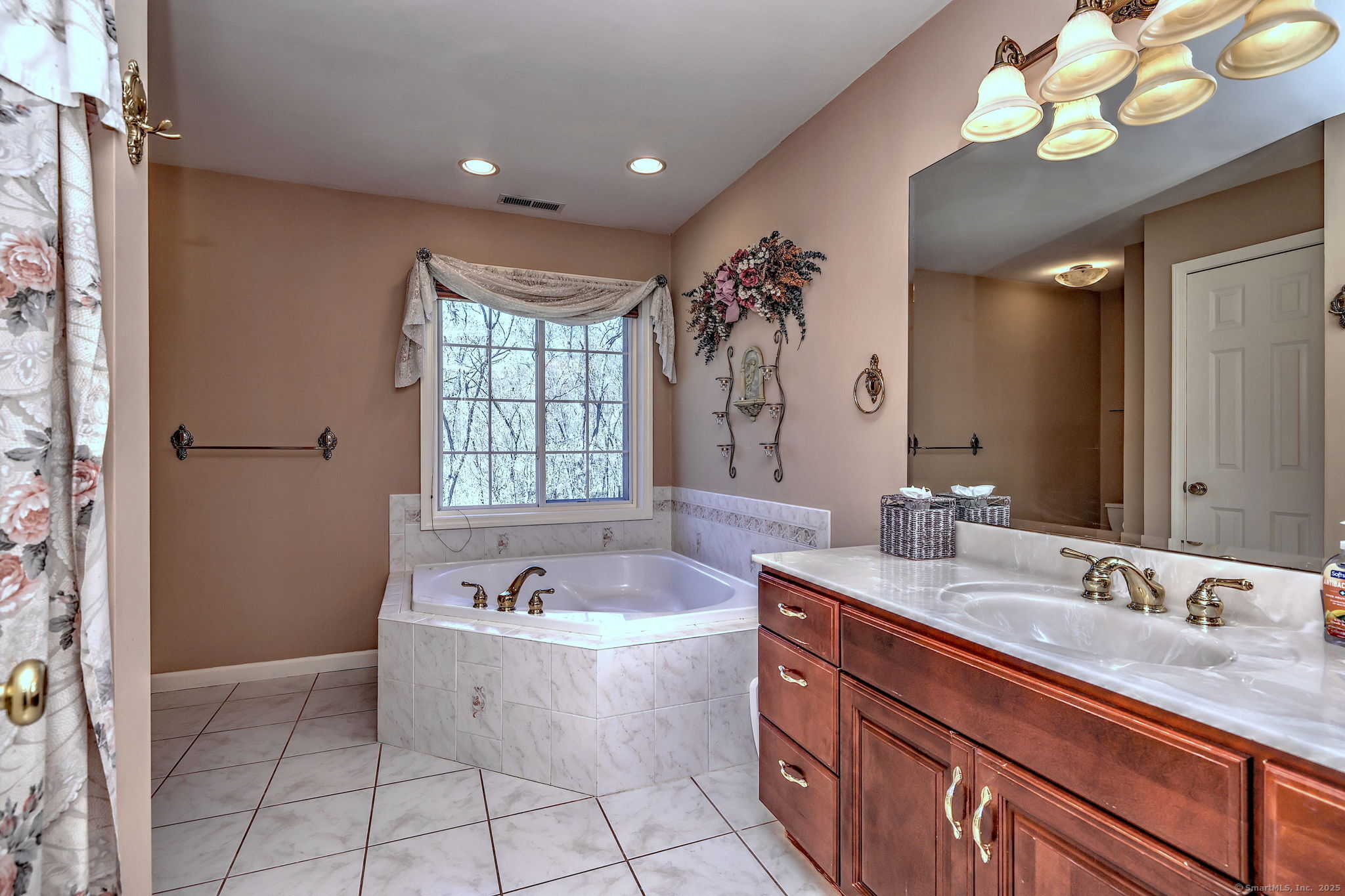 7 Coventry Lane, Oxford, Connecticut image 37