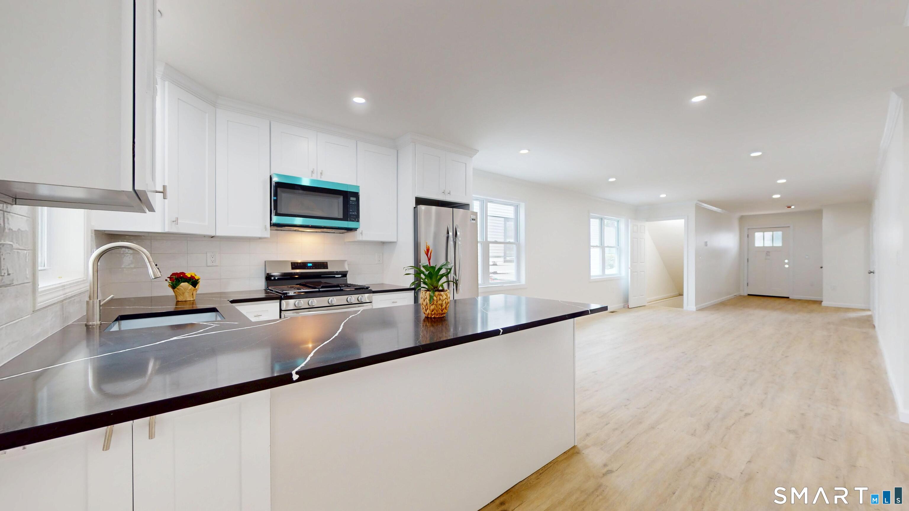 186 Jackson Avenue