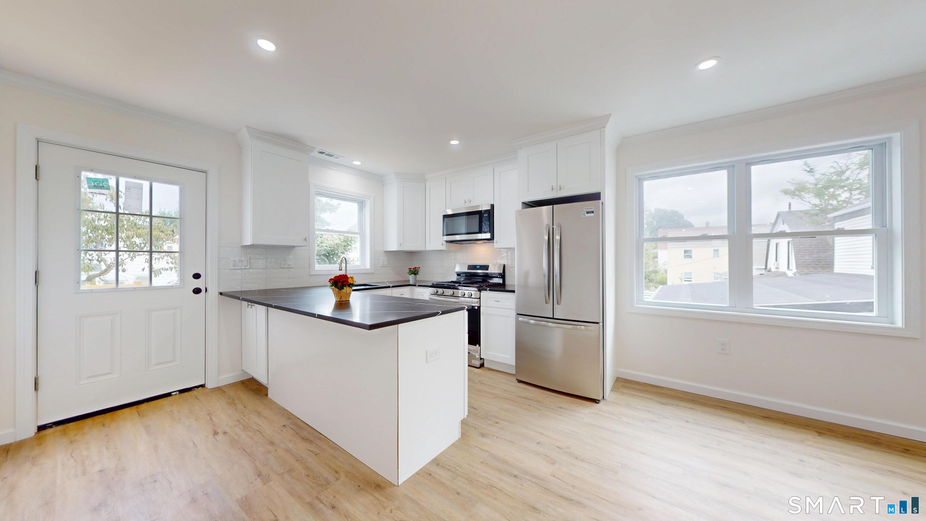 186 Jackson Avenue