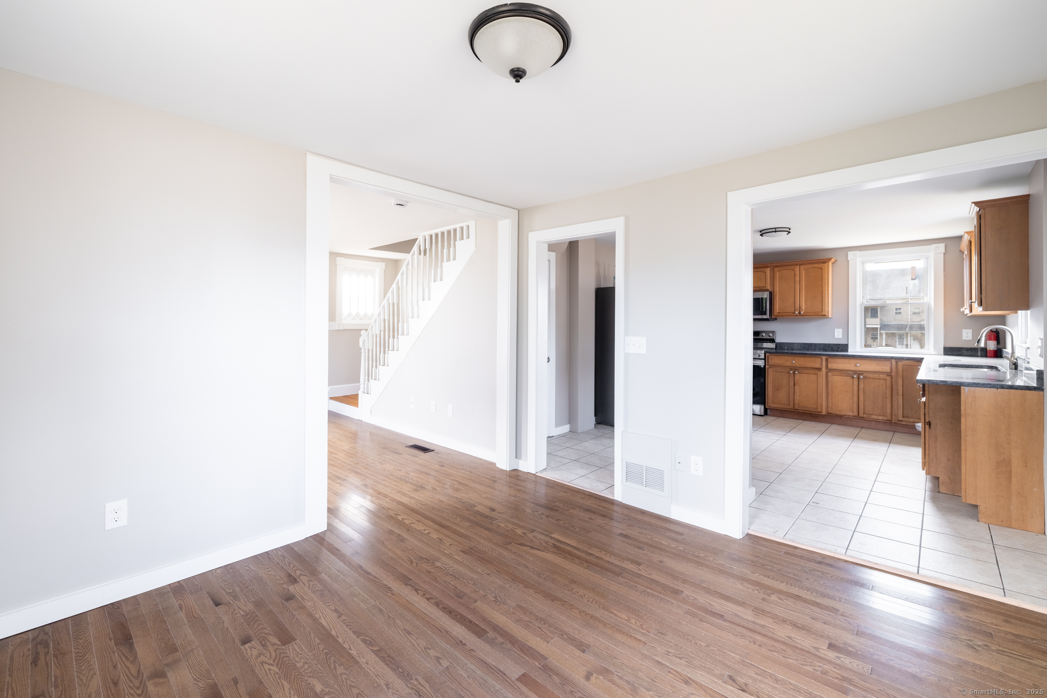 33 Prince Street, Bristol, Connecticut image 8
