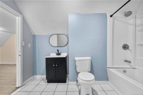 Tiny photo for 141 Crown Street #3, Meriden, CT 06450 (MLS # 24136275)