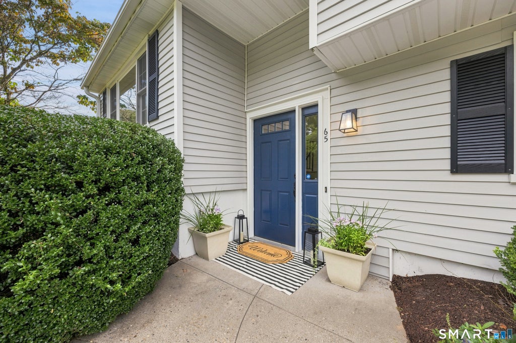 Photo of 65 Cynthia Drive, Fairfield, CT 06824 (MLS # 24205513)