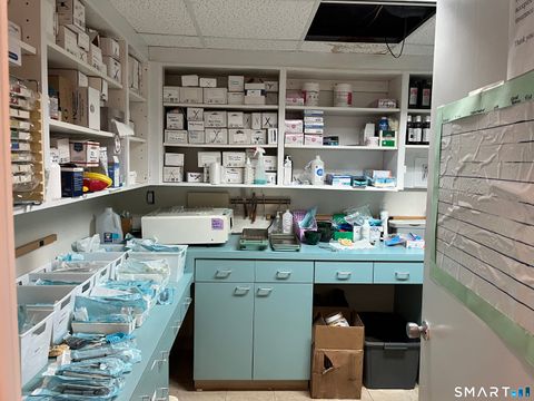 Tiny photo for 27 Oak Street, Stamford, CT 06905 (MLS # 24153222)