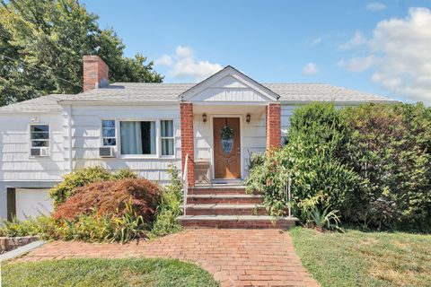 574 Thorme Street Bridgeport CT 06606