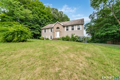 Homes For Sale - 1 Lasalette Way<br/> New Haven County, North Branford, CT 06471