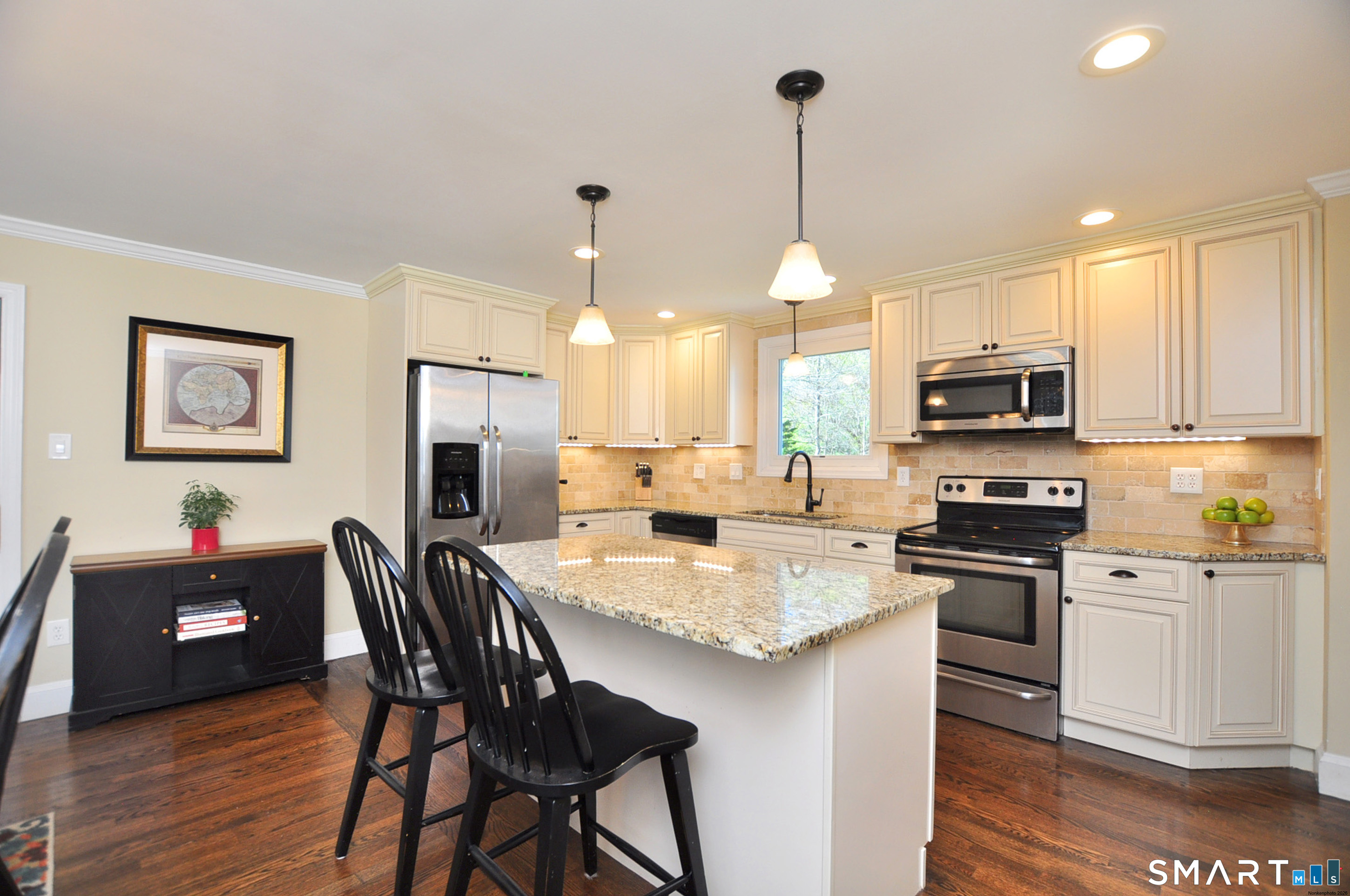 281 West Mountain Road