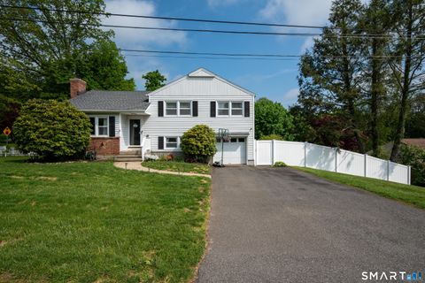 Photo of 2 Berkshire Drive, Danbury, CT 06811 (MLS # 24175007)