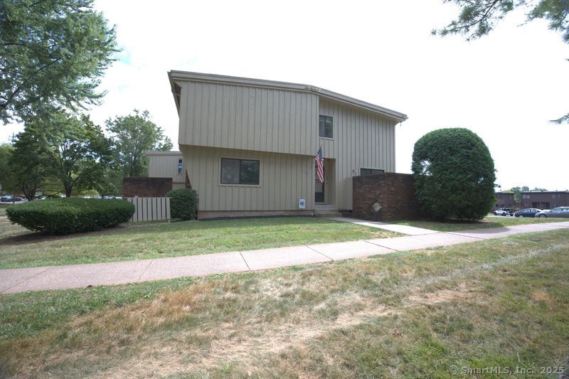 25 Webster Court 25