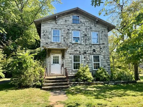 Multifamily For Sale - 174 Whitfield Street<br/> Guilford, CT 06437