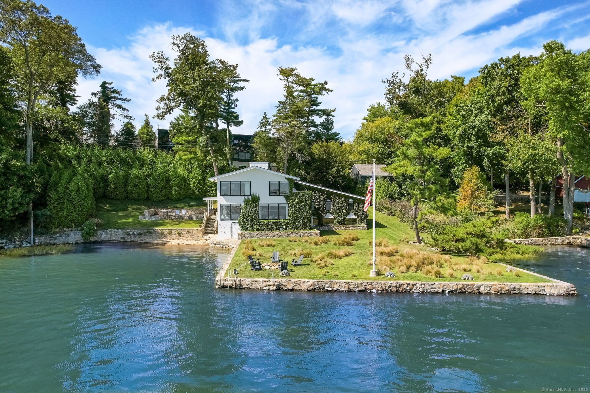 31 Bluff Avenue