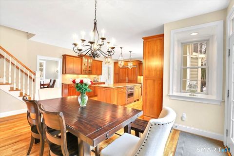 Tiny photo for 26 Berkshire Crossing, Avon, CT 06001 (MLS # 24147082)