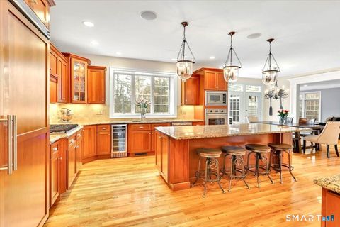 Tiny photo for 26 Berkshire Crossing, Avon, CT 06001 (MLS # 24147082)