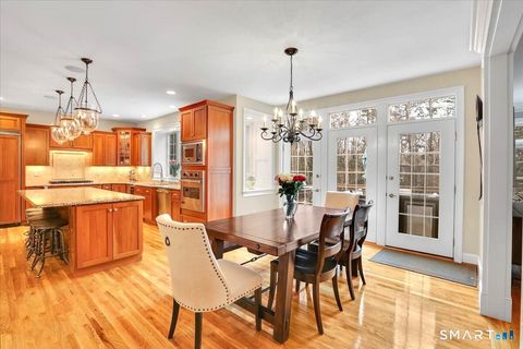 Tiny photo for 26 Berkshire Crossing, Avon, CT 06001 (MLS # 24147082)