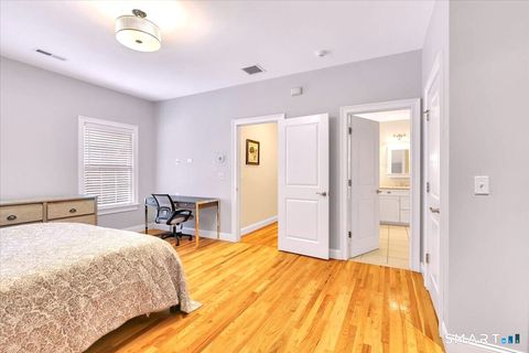 Tiny photo for 26 Berkshire Crossing, Avon, CT 06001 (MLS # 24147082)