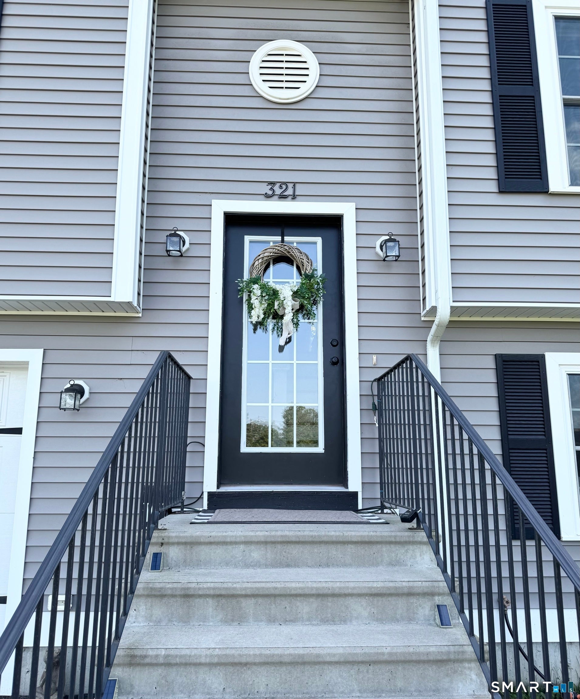 321 Day Street