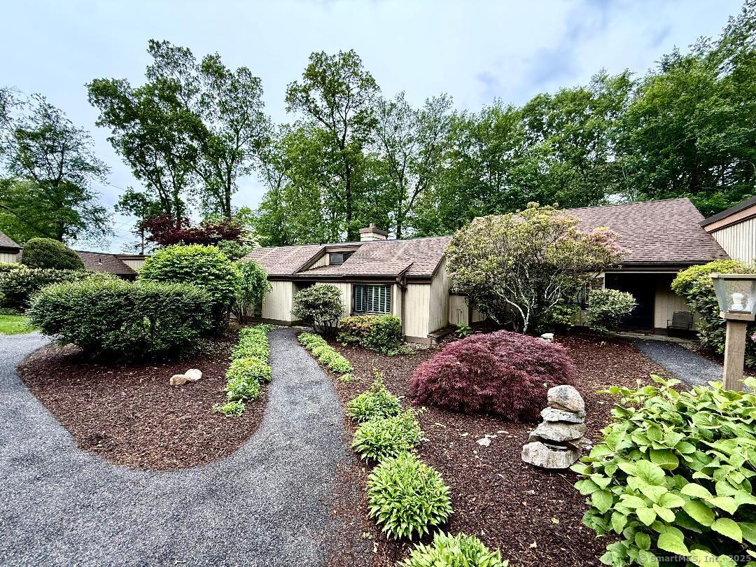 Property for Sale at Heritage Village A, Southbury, Connecticut - Bedrooms: 2 
Bathrooms: 2 
Rooms: 4  - $309,900