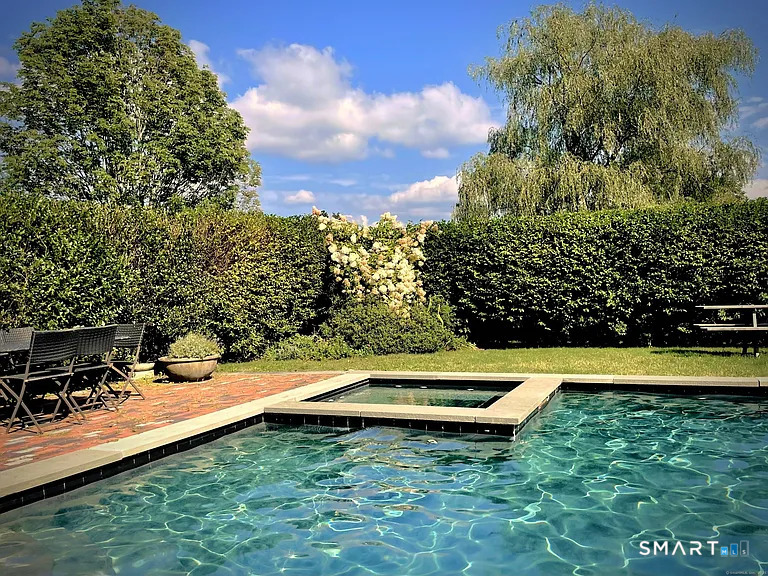 187 Old Mount Tom Road