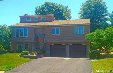 Homes For Sale - 27 Evergreen Road<br/> Cromwell, CT 06416