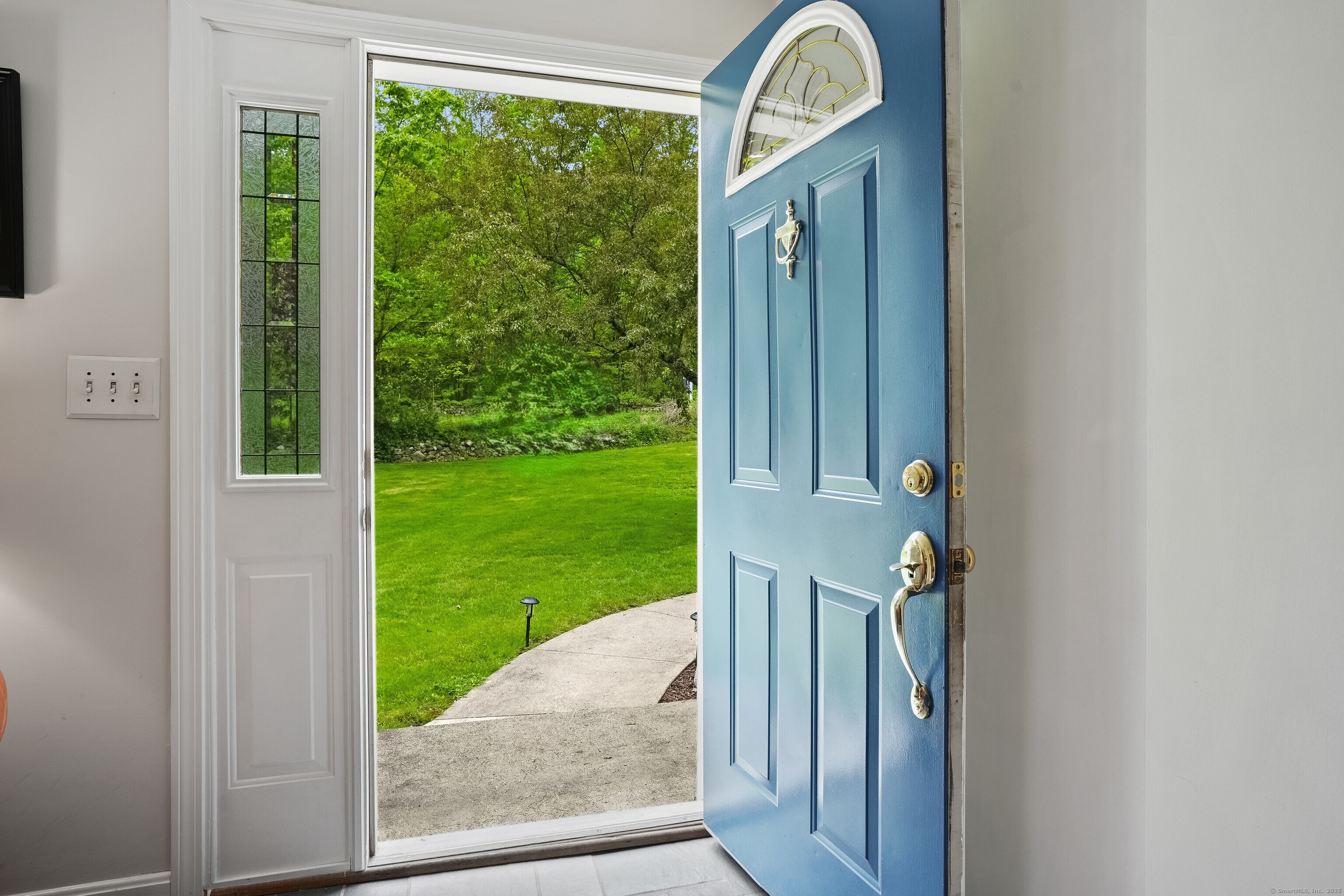 306 Litchfield Turnpike, Bethany, Connecticut image 2