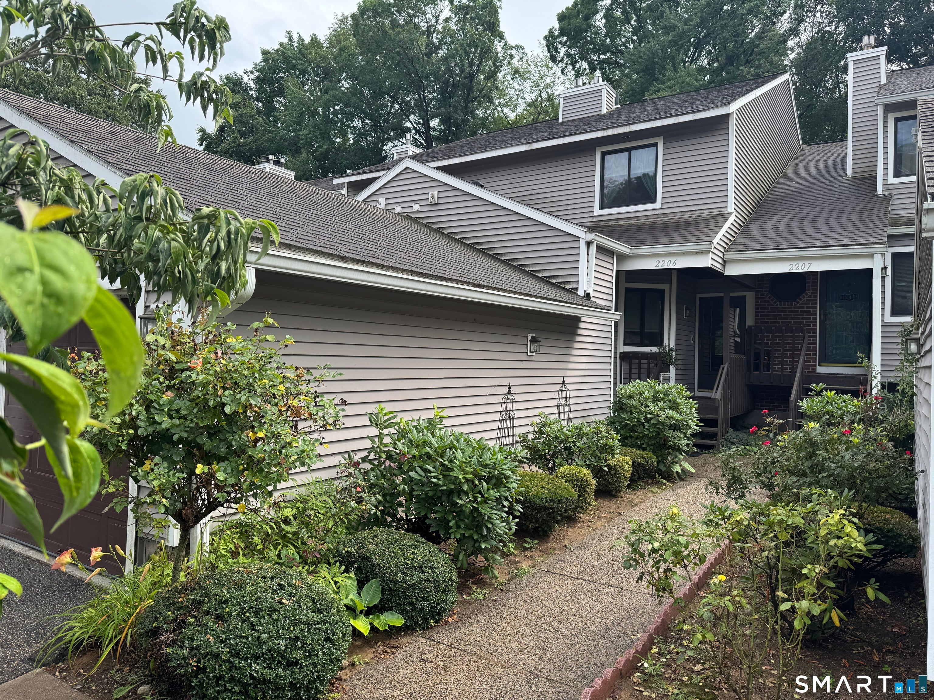 2206 Mill Pond Drive 2206
