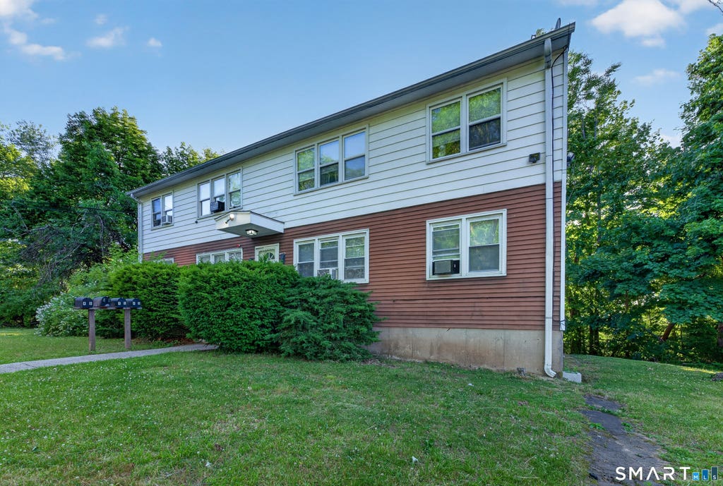Photo of 95 Oak Ridge Drive #47, New Haven, CT 06513 (MLS # 24183429)