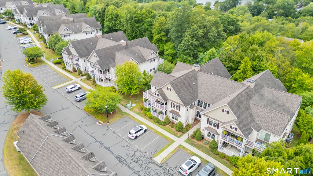 Photo of 95 S Ridge Lane #D101, Berlin, CT 06037 (MLS # 24146421)