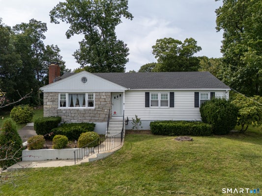 108 PLEASANT AVE, EAST HAVEN, CT 06512 - Image c966dd3dcf3da54e9182aeb8b8f513a9/367754614