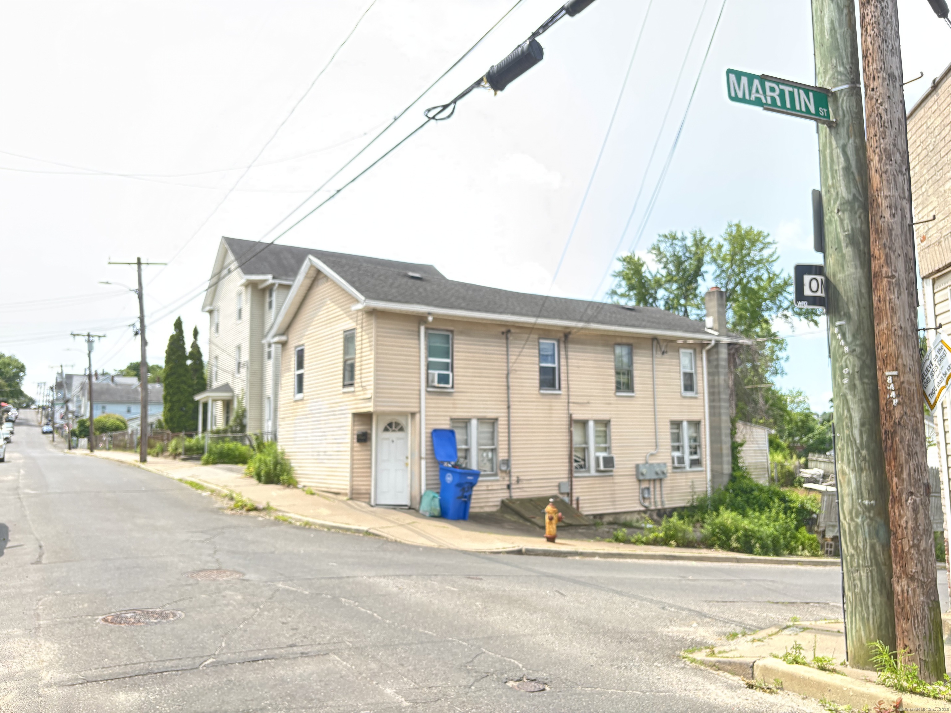 Property for Sale at Ridge Street, Waterbury, Connecticut - Bedrooms: 4 
Bathrooms: 2 
Rooms: 10  - $358,000