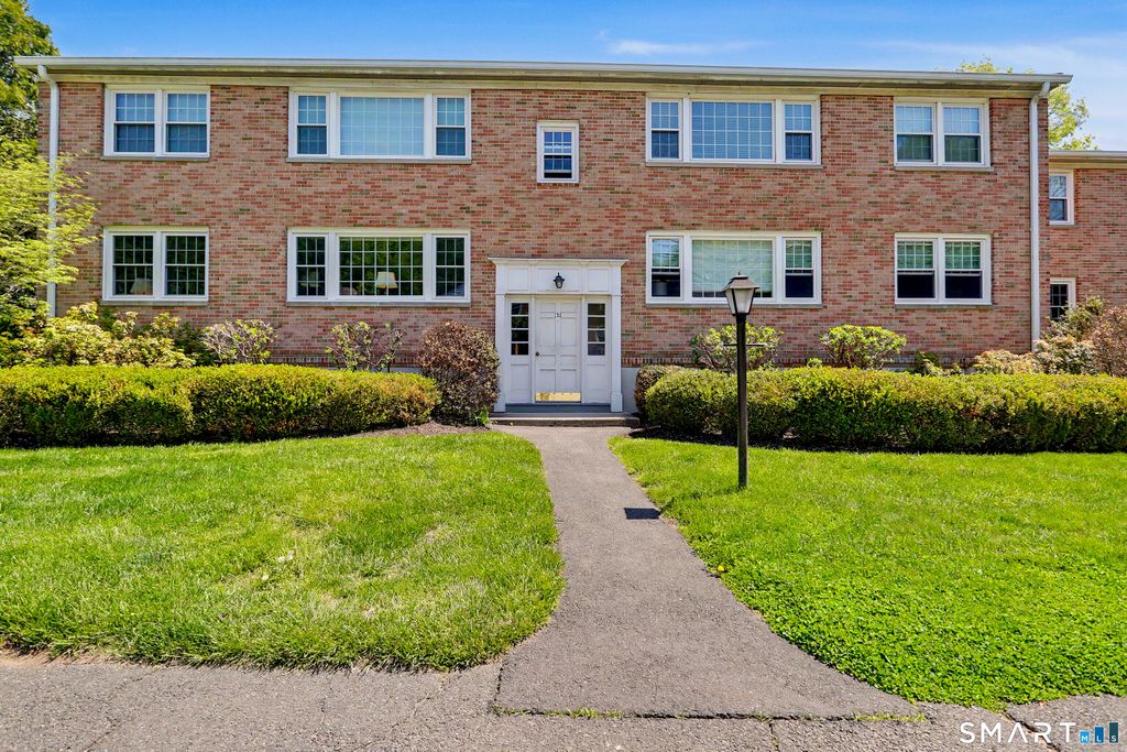 Photo of 125 Heritage Hill Road #A, New Canaan, CT 06840 (MLS # 24173058)