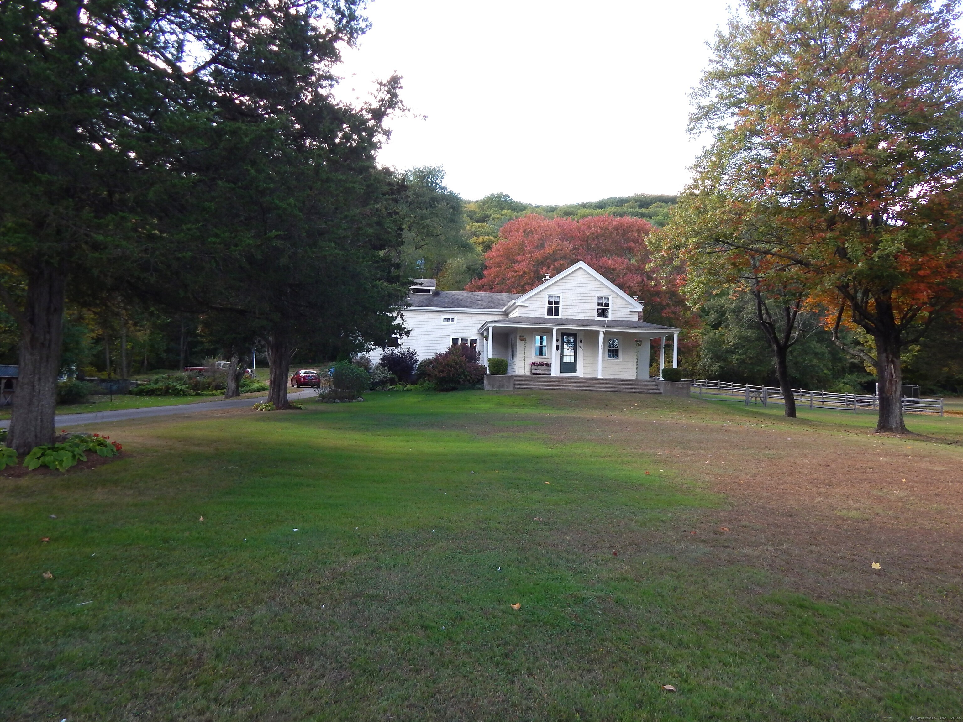 1968 Mount Vernon Road, Southington, Connecticut - 4 Bedrooms  
2 Bathrooms  
8 Rooms - 