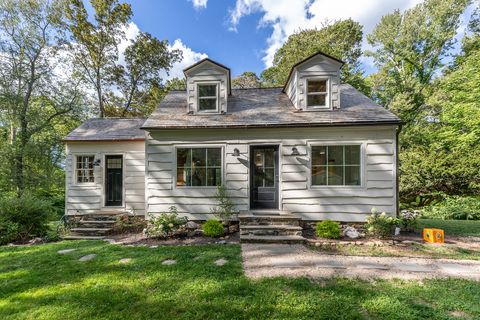 34 Evergreen Passway Morris CT 06763