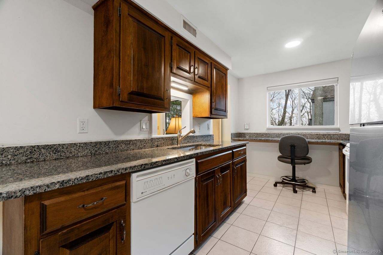 31 Harbour Village #A, Branford, Connecticut image 15