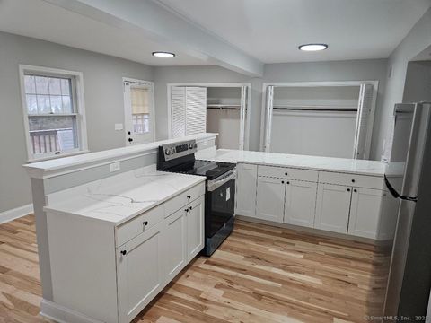 MLS: 24088192