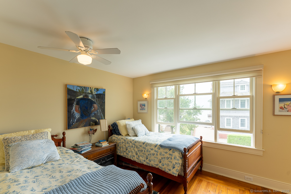 New London, Connecticut 06320, United States, 4 Bedrooms Bedrooms, ,4 BathroomsBathrooms,Residential,Active,179300